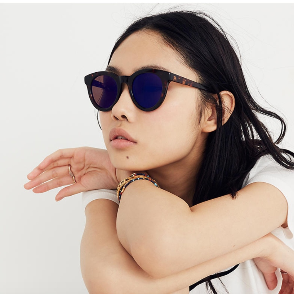 MADEWELL: Halliday Sunglasses - Raisin Tort - USED